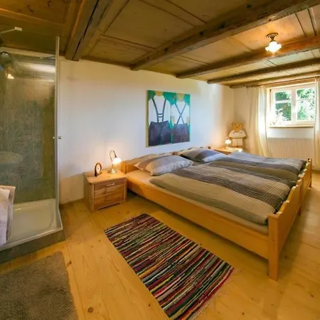 5-sterne-bauernhaus Mit Verwohnprogramm Auf 1000 M, Panoramalage, Gr Sonnenterrasse Ausgezeichnet
